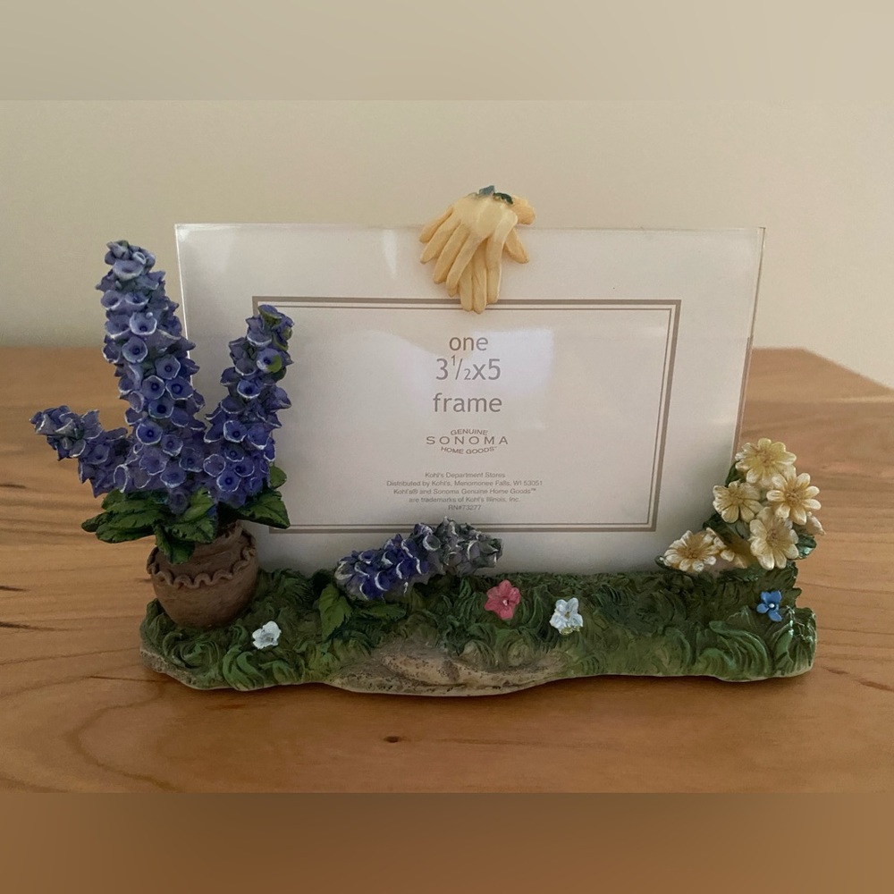 Garden theme picture frame